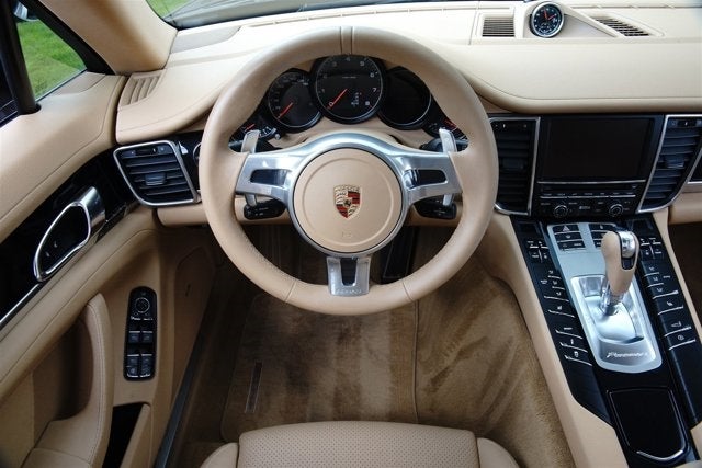 2013 Porsche Panamera Platinum Edition