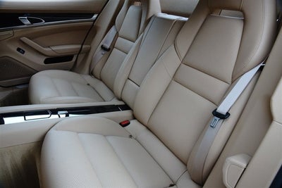 2013 Porsche Panamera Platinum Edition