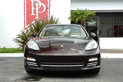 2013 Porsche Panamera Platinum Edition