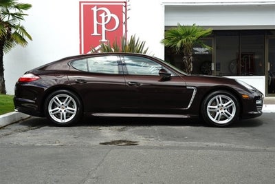 2013 Porsche Panamera Platinum Edition