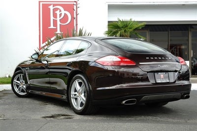 2013 Porsche Panamera Platinum Edition