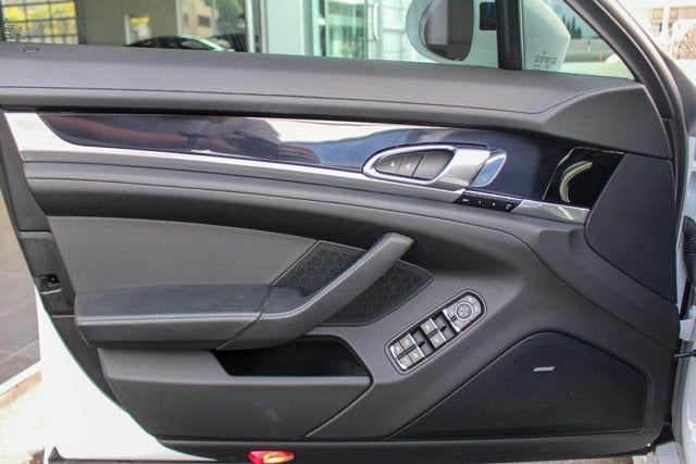 2014 Porsche Panamera 4