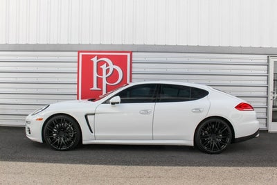 2014 Porsche Panamera 4