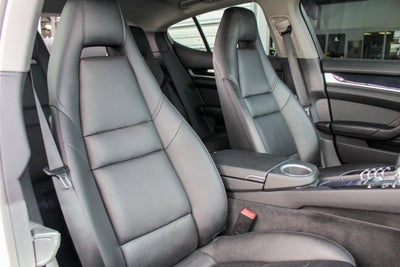 2014 Porsche Panamera 4
