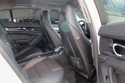 2014 Porsche Panamera 4
