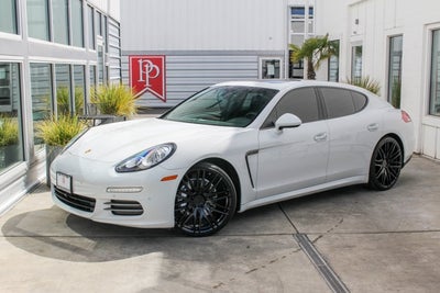 2014 Porsche Panamera 4