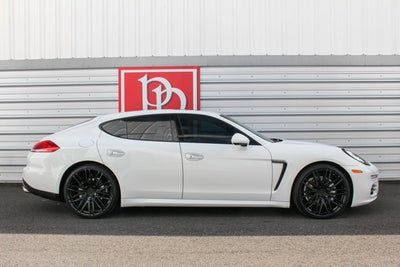2014 Porsche Panamera 4