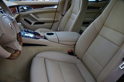 2013 Porsche Panamera 4dr HB