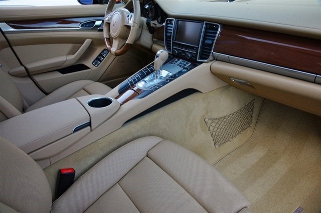 2013 Porsche Panamera 4dr HB