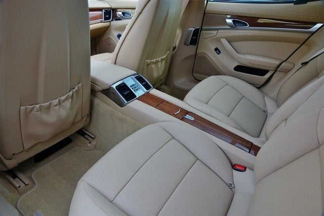 2013 Porsche Panamera 4dr HB