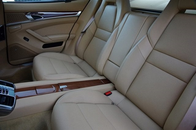 2013 Porsche Panamera 4dr HB