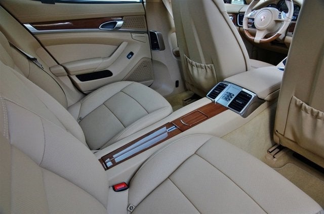 2013 Porsche Panamera 4dr HB