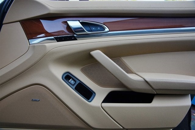 2013 Porsche Panamera 4dr HB