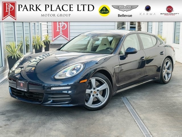 2015 Porsche Panamera 4