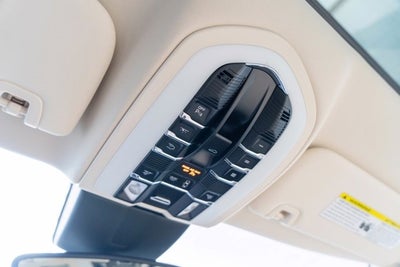 2015 Porsche Panamera 4