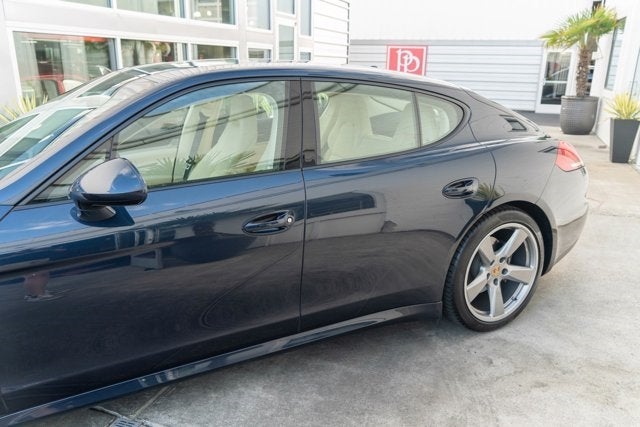 2015 Porsche Panamera 4