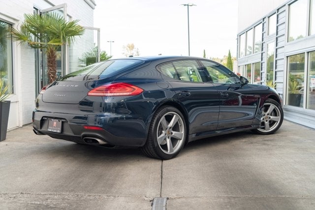 2015 Porsche Panamera 4