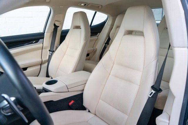 2015 Porsche Panamera 4