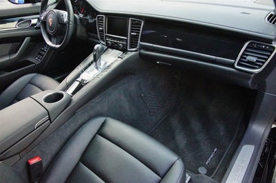 2012 Porsche Panamera 4dr HB