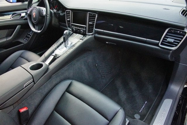 2012 Porsche Panamera 4dr HB