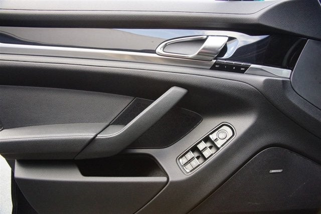 2012 Porsche Panamera 4dr HB