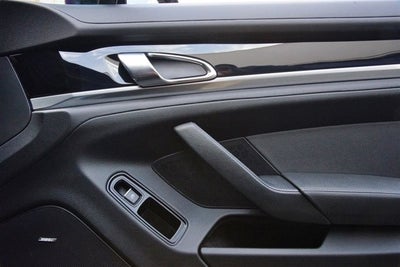 2012 Porsche Panamera 4dr HB