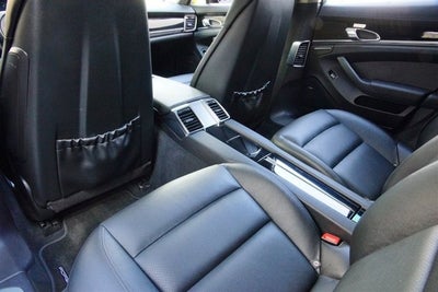 2012 Porsche Panamera 4dr HB