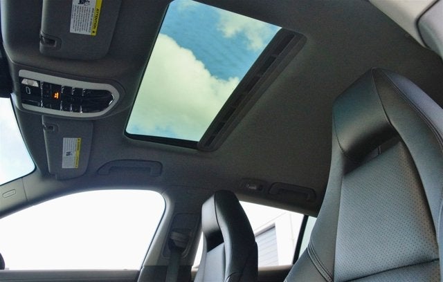 2012 Porsche Panamera 4dr HB