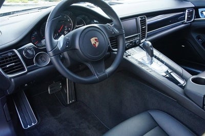 2014 Porsche Panamera 4
