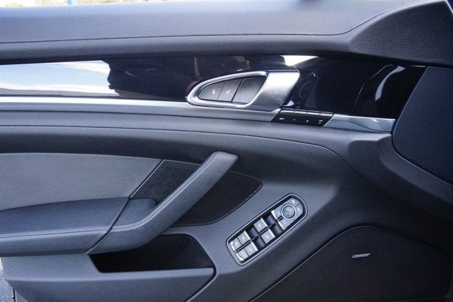 2014 Porsche Panamera 4