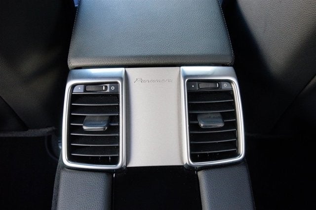 2014 Porsche Panamera 4