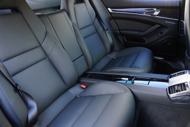 2014 Porsche Panamera 4