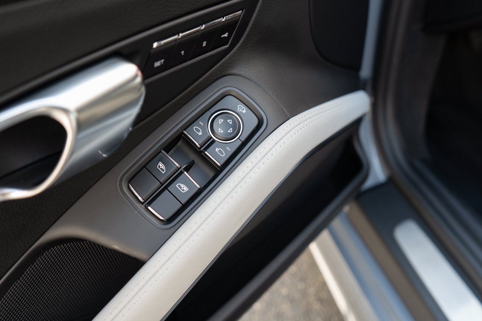 2024 Porsche 718 Cayman Style Edition