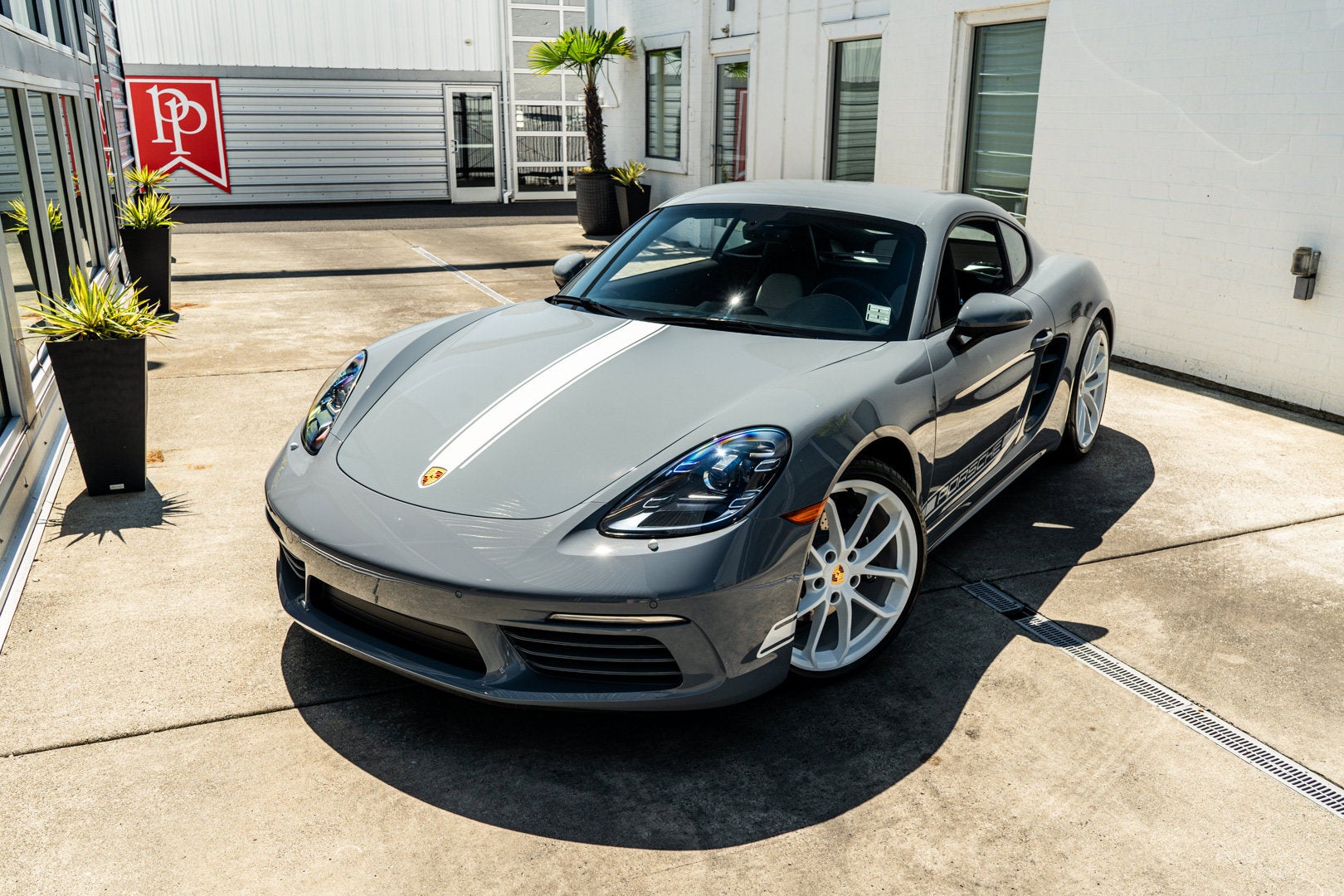 2024 Porsche 718 Cayman Style Edition
