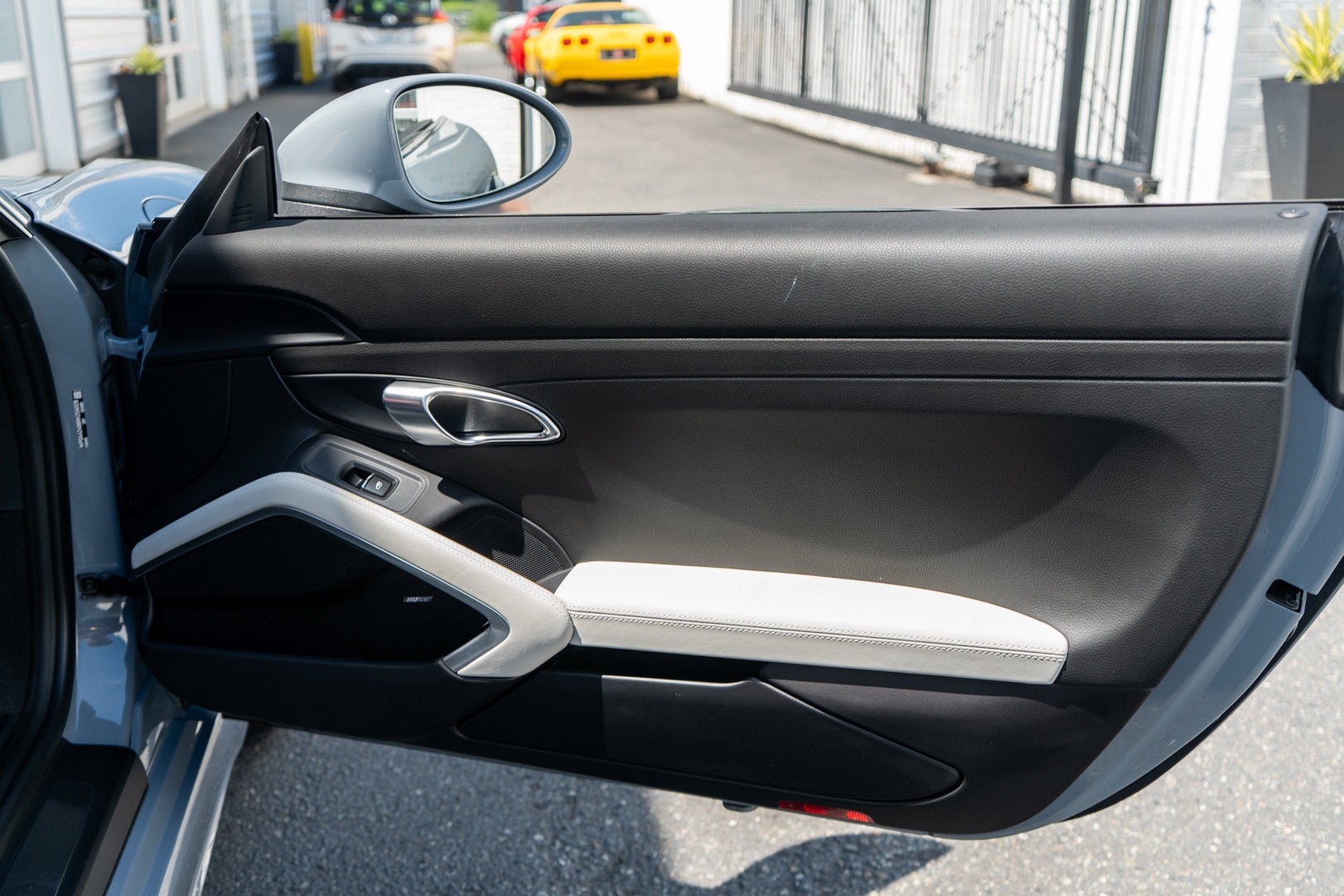 2024 Porsche 718 Cayman Style Edition