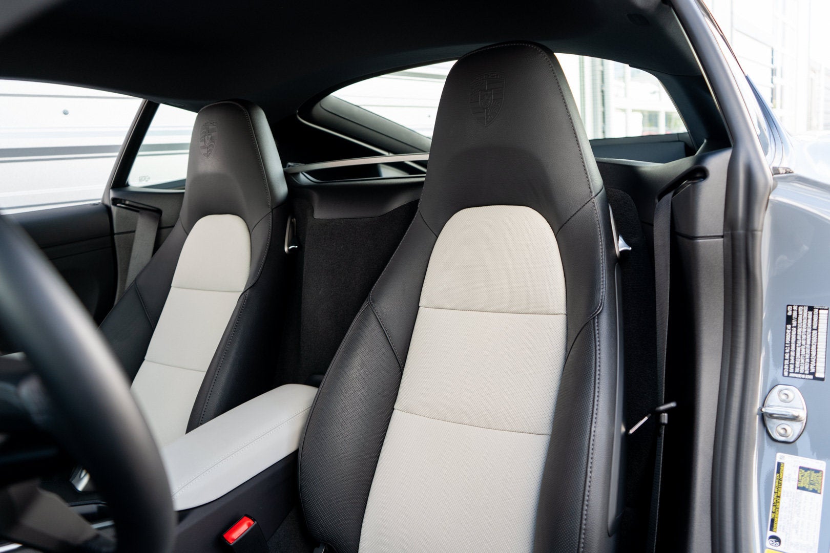 2024 Porsche 718 Cayman Style Edition