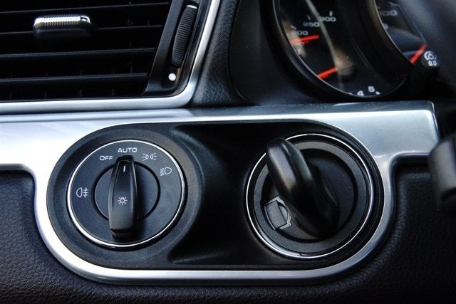 2013 Porsche 911 Carrera Carrera