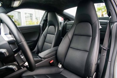 2017 Porsche 911 Carrera 4