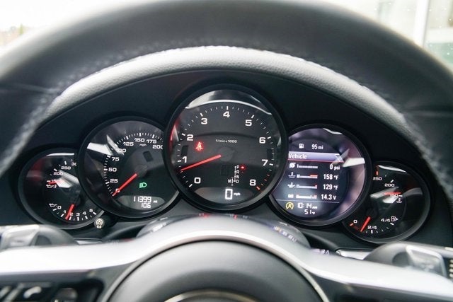 2017 Porsche 911 Carrera 4