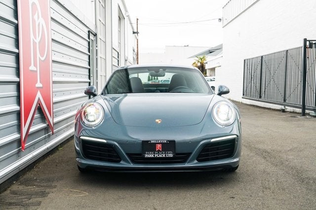 2017 Porsche 911 Carrera 4