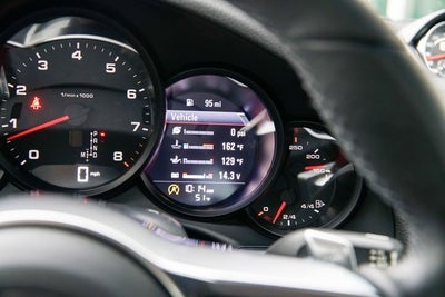 2017 Porsche 911 Carrera 4