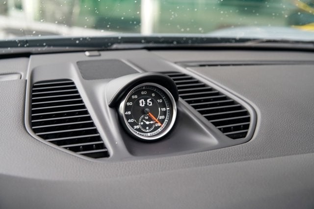 2017 Porsche 911 Carrera 4