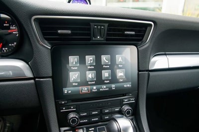 2017 Porsche 911 Carrera 4