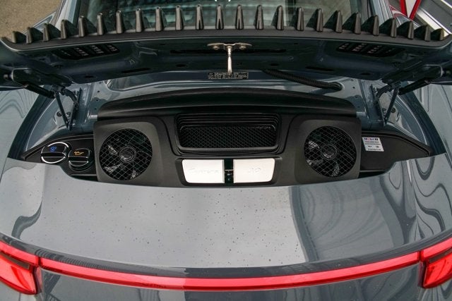 2017 Porsche 911 Carrera 4