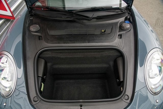 2017 Porsche 911 Carrera 4