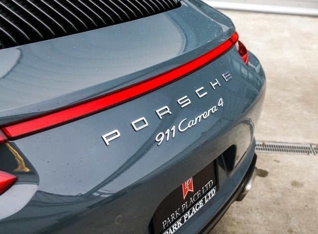 2017 Porsche 911 Carrera 4