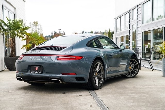 2017 Porsche 911 Carrera 4