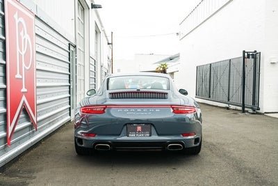 2017 Porsche 911 Carrera 4