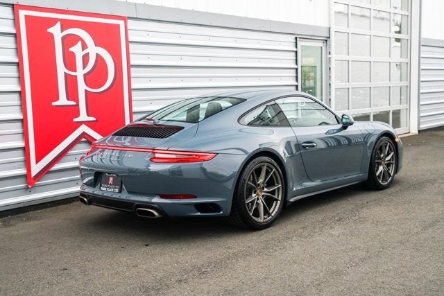 2017 Porsche 911 Carrera 4