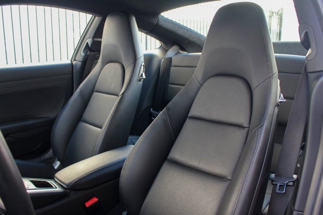 2018 Porsche 911 Carrera